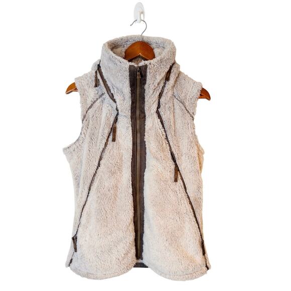 Kuhl Women’s Flight Faux Fur Hooded Full Zip Vest Medium - Picture 5 of 10